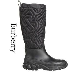 🔥BURBERRY
DRAWSTRING ROTHERFIELD QUILTED RAIN BOOTS🔥